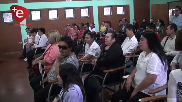 Encarnación: 47 personas con discapacidad recibieron sus certificados de formación laboral