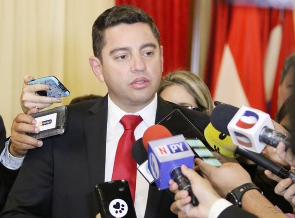 Volverá a ANR y Diputados | Paraguay en Noticias