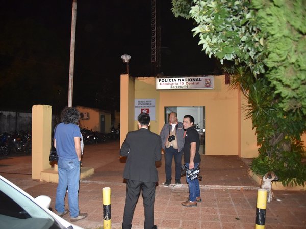 Vecinos reducen a supuesto motoasaltante en Barcequillo