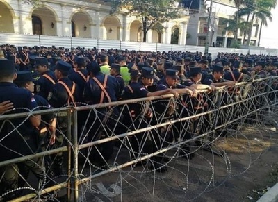 Marcha prosigue con cortes y anuncian reunión con senadores