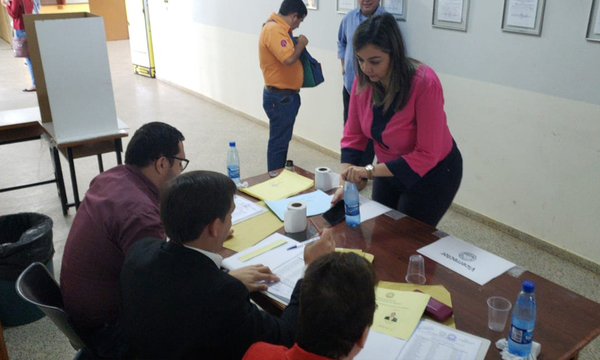 UNCA; Inician elecciones – Prensa 5