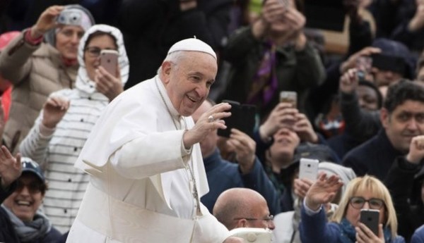 El papa denuncia que “la comida no es propiedad privada” | .::Agencia IP::.