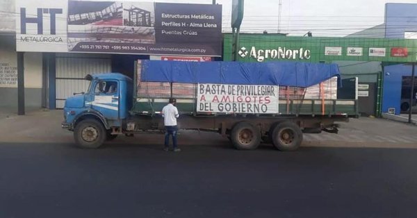 Oleros y ceramistas marchan rumbo al microcentro - ADN Paraguayo