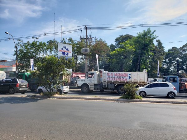 Ejecutivo ordena uso de materiales de construcción exclusivamente nacionales - .::RADIO NACIONAL::.