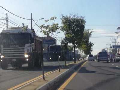 Ladrillazo: recomiendan evitar en centro de San Lorenzo por el tránsito caótico » Ñanduti