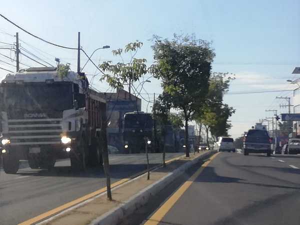 Ladrillazo: recomiendan evitar en centro de San Lorenzo por el tránsito caótico » Ñanduti