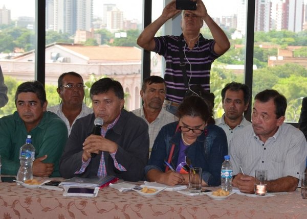 Marcha CNI: Queremos que esto se destrabe, dice ministro de Agricultura - 730am - ABC Color