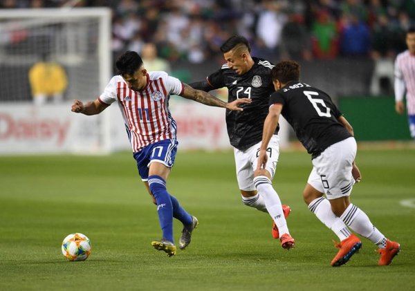 Segundo juego en la era Berizzo con derrota - Fotos - ABC Color