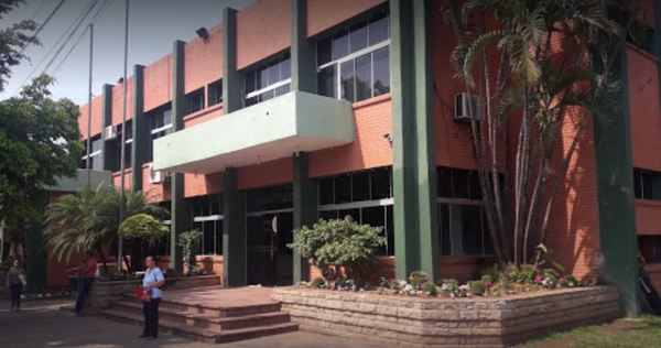 Denuncian que concejala cumple dos funciones, también es cónsul » Ñanduti