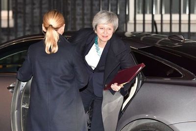 May dejará el cargo antes de la “próxima fase de negociación” del Brexit