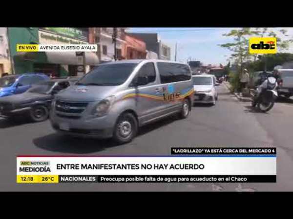 Tránsito complicado por ladrillazo - Tv - ABC Color