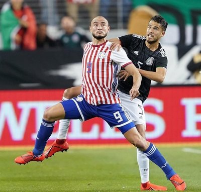 “Cátedra de fútbol” de México a Paraguay - Deportes - ABC Color