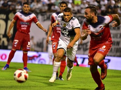 Los suspendidos por el Tribunal
