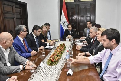 ANALIZAN AVANCES EN APERTURA DE NUEVOS MERCADOS PARA LA CARNE PARAGUAYA