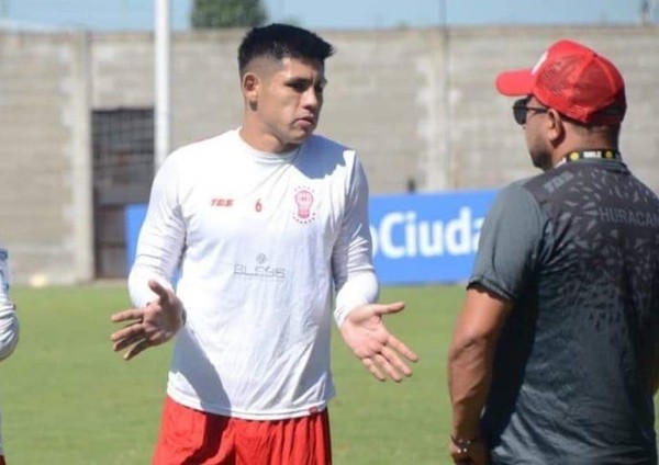 Saúl Salcedo regresaría a Olimpia: vence el plazo en favor de Huracán