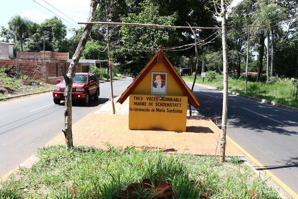 CAPILLA DEL MONTE. Con santos buscan que la “maldición” se vaya