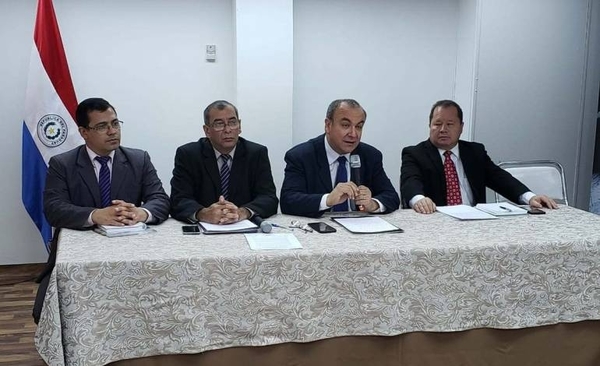 HOY / MEC no previó falta de docentes por jubilación