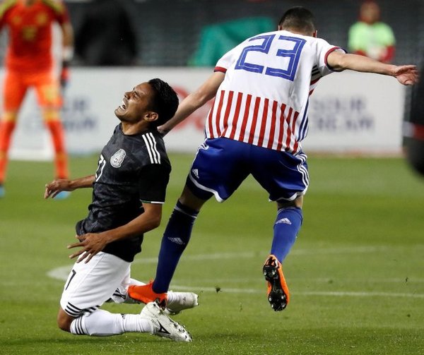 Expulsión inusual y solo siete minutos en cancha - Edicion Impresa - ABC Color