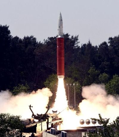 India logra destruir un satélite en el espacio - Edicion Impresa - ABC Color