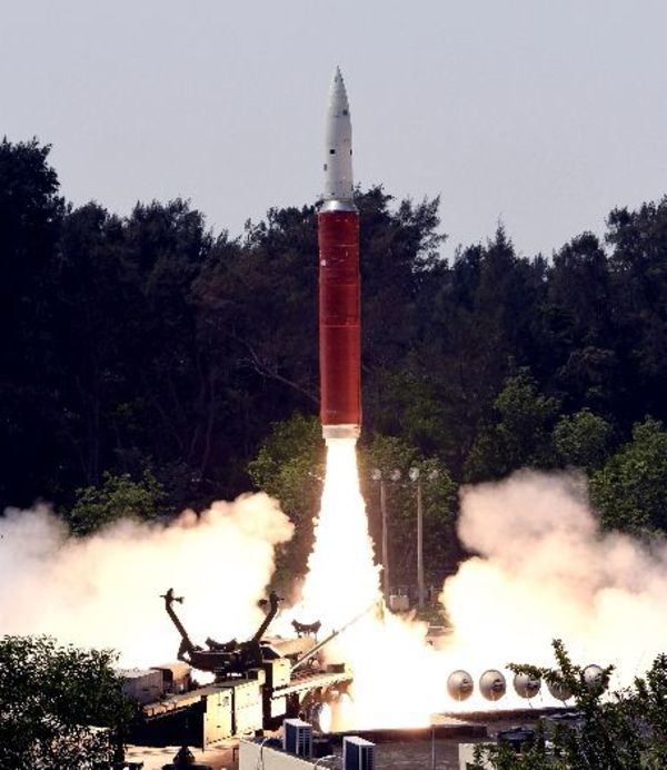 India logra destruir un satélite en el espacio - Edicion Impresa - ABC Color