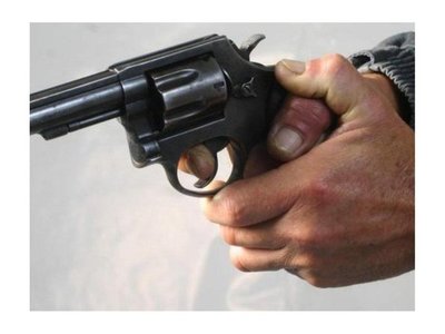 Abuelo le disparó a su pariente porque quiso obligarle a tomar su remedio