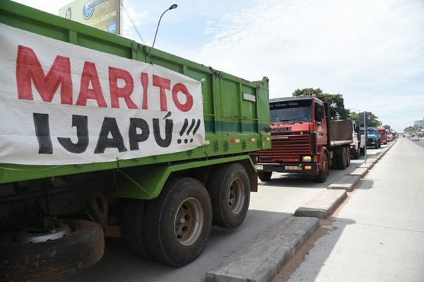 “Ladrillazos” de ceramistas a ministros Durand y Petta - ADN Paraguayo