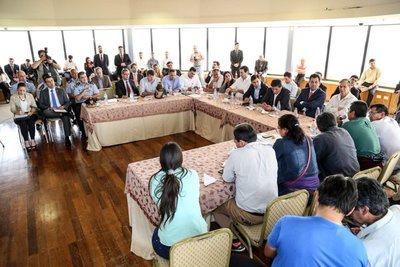 Campesinos llegaron con reclamos hasta los legisladores y ministros - ADN Paraguayo