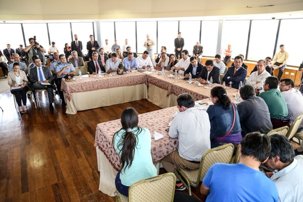 Campesinos llegaron con reclamos hasta los legisladores y ministros - ADN Paraguayo