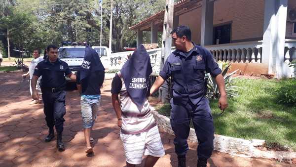 Motochorros son detenidos tras intentar asaltar a una mujer del barrio Remansito