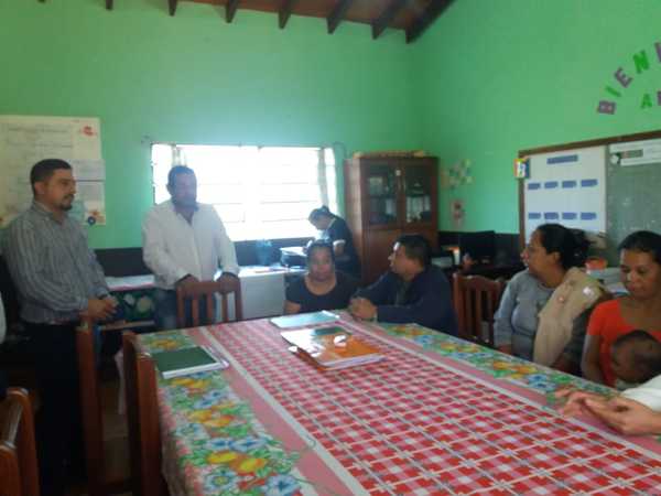 En escuela pública de Domingo M. de Irala se distribuían galletitas vencidas a los niños