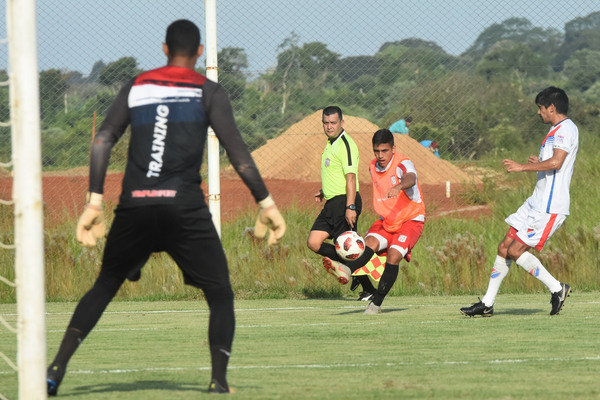 El rojo esteño arranca con victoria en su primer amistoso - ADN Paraguayo