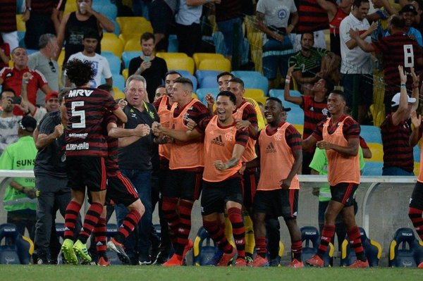 Técnico es hospitalizado después de ganar el clásico | Paraguay en Noticias