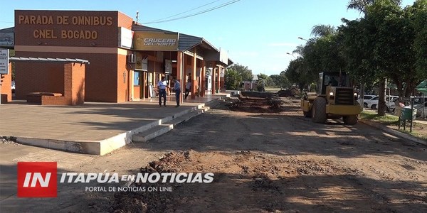 CNEL. BOGADO: ASFALTARÁN PASARELA DE LA PARADA DE ÓMNIBUS.