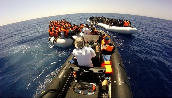 La Unión Europea renuncia a rescatar migrantes en alta mar