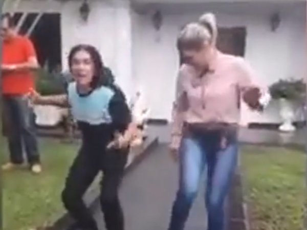 Vaca Lola Challenge: Todos quieren aprender los pasos de The Fenders
