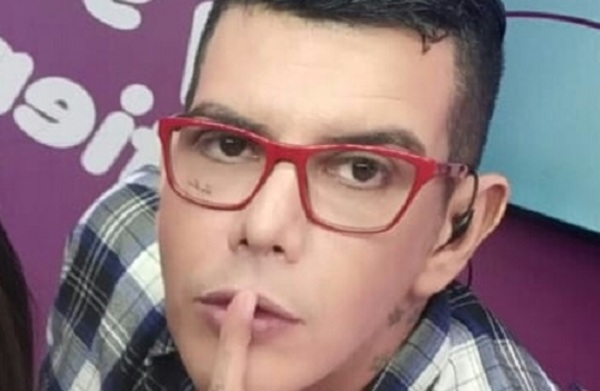 Ruben Paris sigue sosteniendo que Vivi se casó por interés