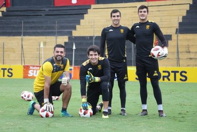 Antonio Franco retorna al arco de Guaraní