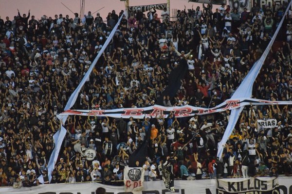 Olimpia defiende la punta en Ciudad del Este