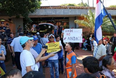 Encarnación: usuarios de ANDE se manifestaron por tarifazos