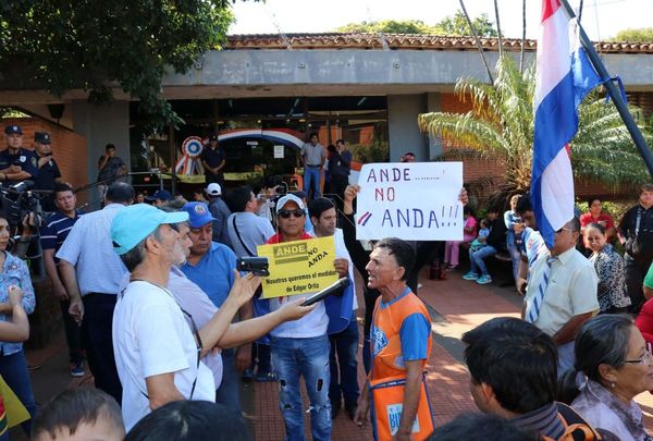 Encarnación: usuarios de ANDE se manifestaron por tarifazos