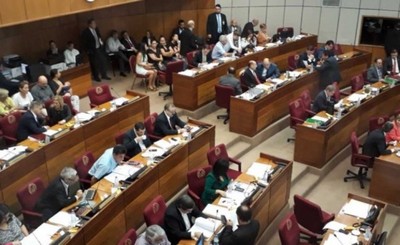 Javier prefiere no ser "cobarde" y pide la aprobación a su bancada