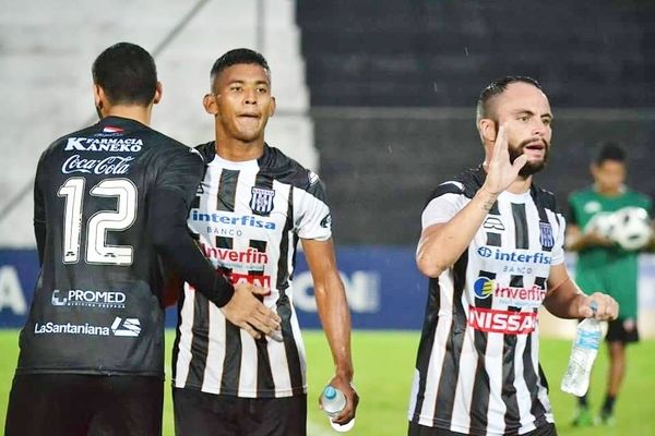 'Aunque sea de pasapelotas quiero estar en Cerro'
