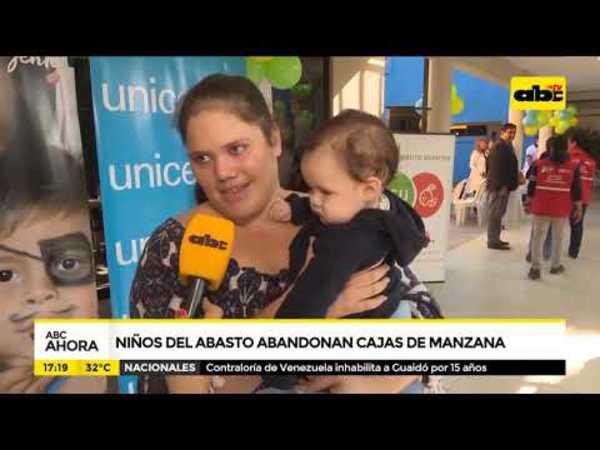 Niños del abasto abandonan las cajas de manzanas - Tv - ABC Color