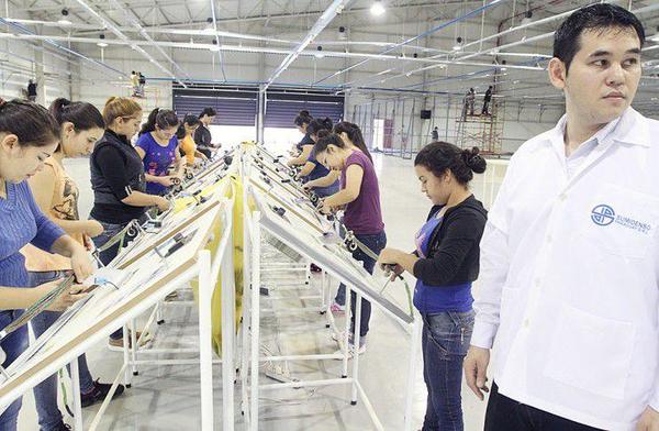Organismos internacionales reconocen mejoras del sector de empleos en Paraguay | Paraguay en Noticias 