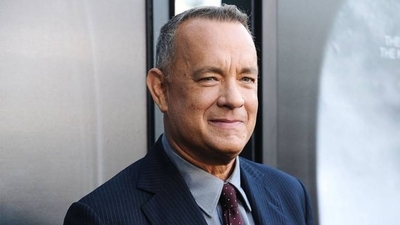 HOY / Tom Hanks encarnará al hombre  que forjó la carrera del Rey del  Rock, el inmortal Elvis Presley
