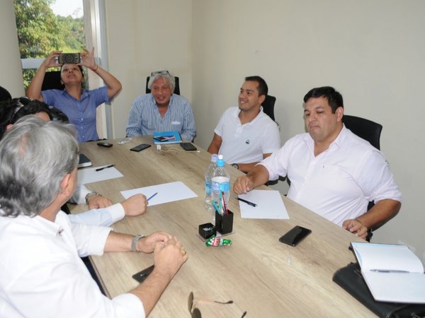CDE: Fracasa intento de alianza entre candidatos de la oposición