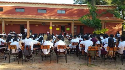 Colegio Saturio Ríos: amenazan con sentata como inicio de protestas | San Lorenzo Py