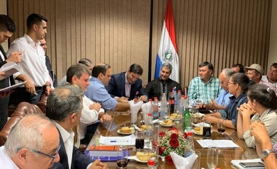 HOY / Campesinos e indígenas logran acuerdo con el Gobierno