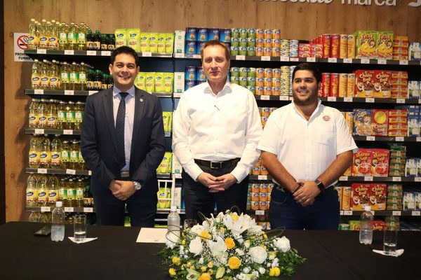 Noventa oportunidades nuevas en feria de empleo