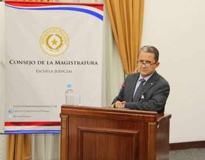 Denuncian a postulante al MDP